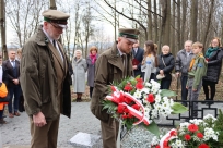 Odsłonięcie odnowionego pomnika w Cisownicy